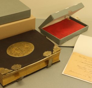 Klinika dla rzeczy: Spotkanie z konserwatorem papieru