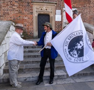 Przekazanie bandery XX Królewskiego Flisu na Wiśle i pochód flisacki