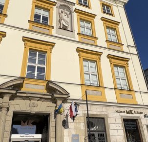 „Luksus w Krakowie, czyli tylko dla wybranych” – inkluzywny spacer miejski z pomocami sensorycznymi i elementami audiodeskrypcji AD
