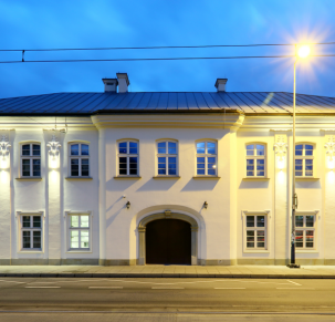 „Szuflada pełna skarbów, czyli tajemnice kolekcjonera” – inkluzywne spotkanie z pomocami sensorycznymi i elementami audiodeskrypcji AD