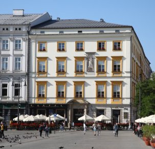 „W kupieckim kantorze i piekarskiej jatce, czyli krakowski rynek od podszewki” – spacer z pomocami sensorycznymi i elementami audiodeskrypcji AD