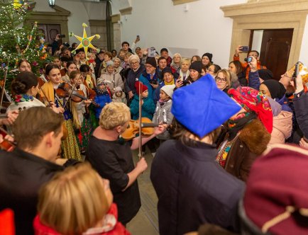 Kolędowanie w pasażu Pałacu Krzysztofory